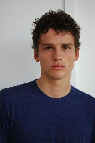 File:Simon Nessman.jpg