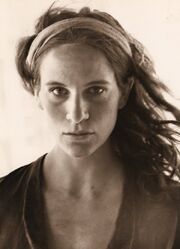 Amanda plummer.jpg