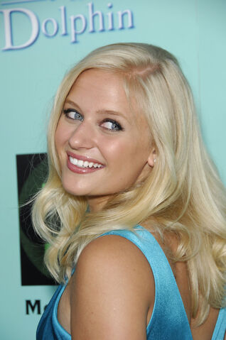 File:Carly Schroeder.jpg