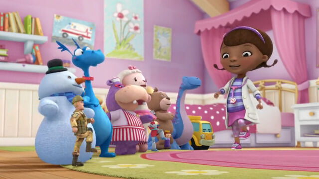 File:Toys marching3.jpg