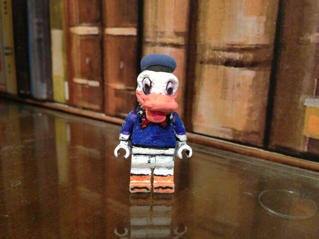 File:Lego Donald Duck.jpg