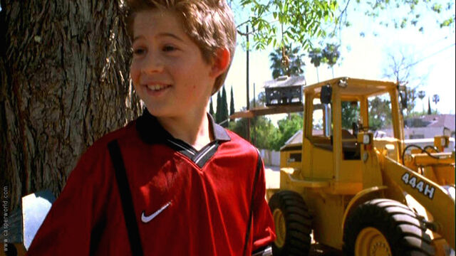 File:Ali-maxkeeble 152.jpg