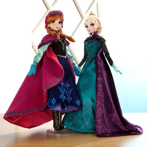 File:Frozen Anna and Elsa 2014 Limited Edition Dolls.jpg
