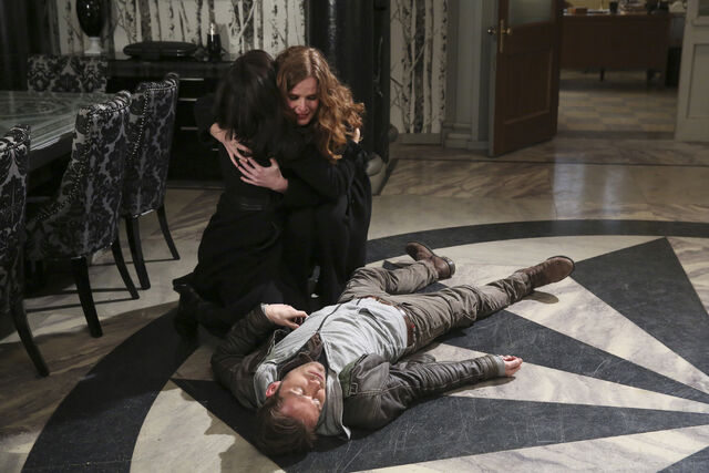 File:OUAT S5 18.jpg