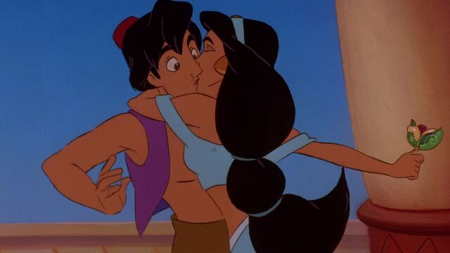 File:Aladdin and Jasmine Kiss (2) - The Return of Jafar.jpg