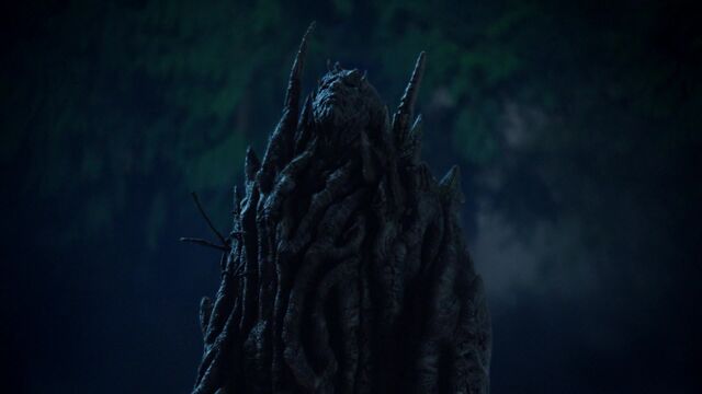 File:Once Upon a Time - 5x05 - Dreamcatcher - Merlin turns into a Tree 2.jpg