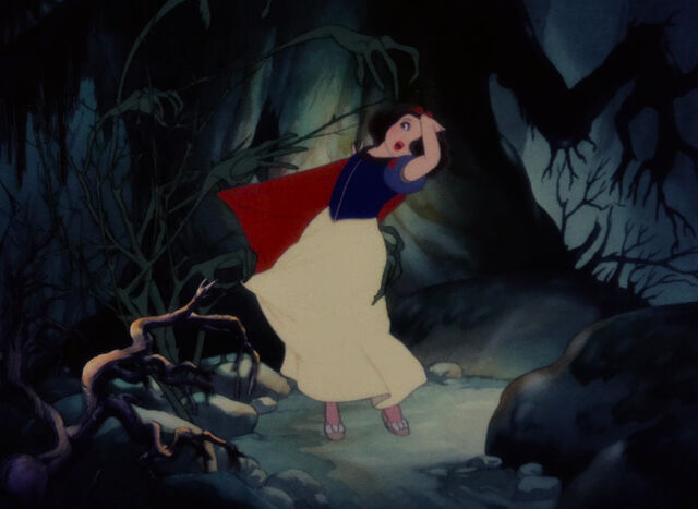 File:Snow-white-disneyscreencaps.com-906.jpg