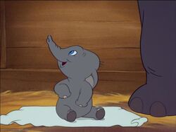 Dumbo-disneyscreencaps.com-868