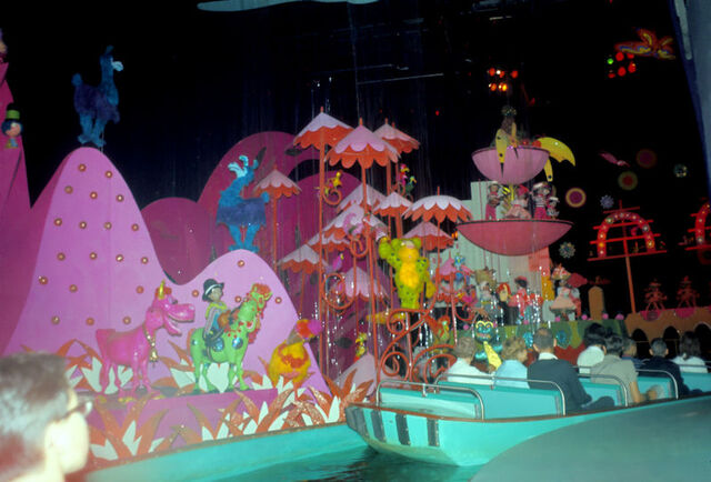 File:64-06-27-07 Pepsi Small World.jpg