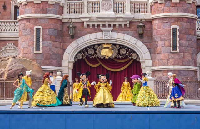 File:Golden Fairytale Fanfare Shanghai.jpg