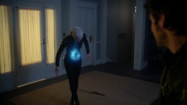 File:Once Upon a Time - 5x08 - Birth - Emma Freezes.jpg