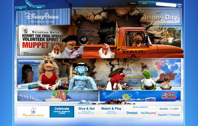File:Disneyparksgive.com-08.jpg