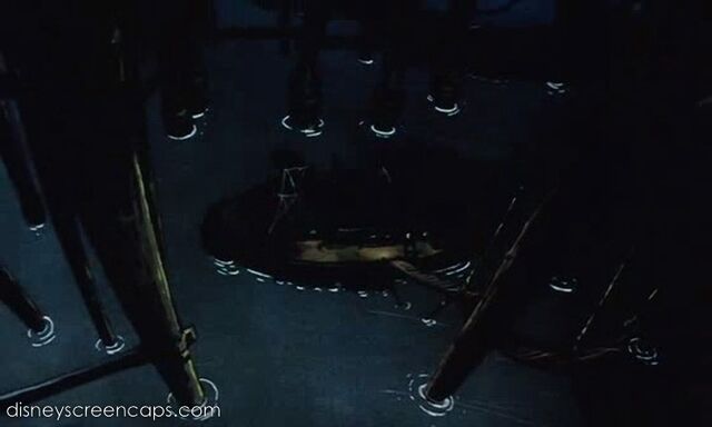 File:Oliver-disneyscreencaps.com-2995.jpg