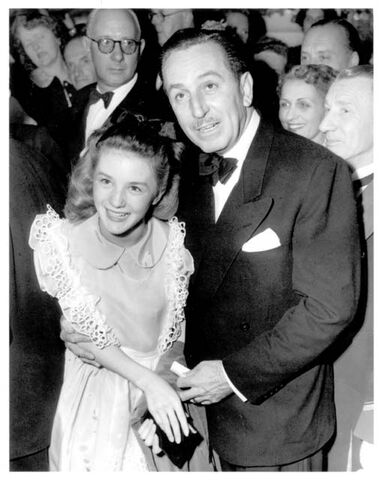File:Photo kathy walt premiere 640.jpg