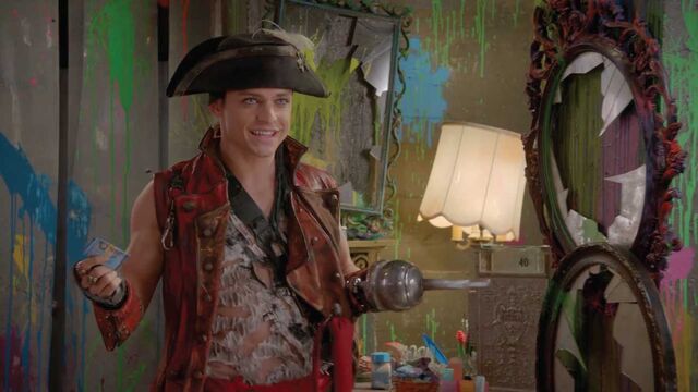 File:Descendants-2-23.jpg
