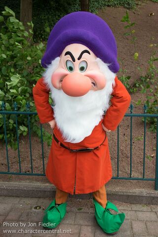 File:Grumpy disneythemeparks charactercentral.jpg