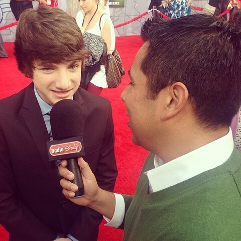 File:MMW premiere instagram radiodisney Jake Short.jpg