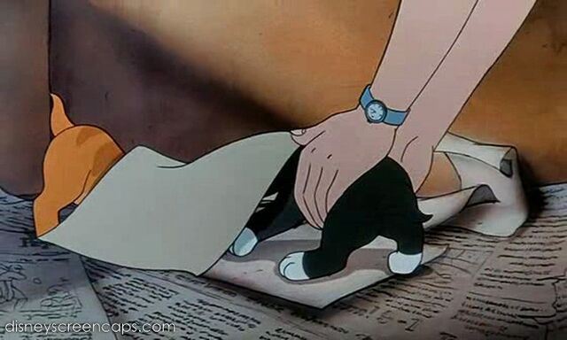 File:Oliver-disneyscreencaps.com-102.jpg