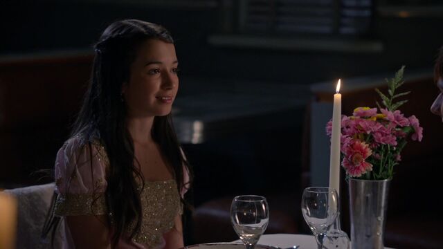 File:Once Upon a Time - 5x05 - Dreamcatcher - Violet.jpg