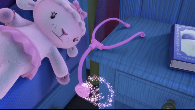 File:Lambie touched the magic stethoscope.jpg