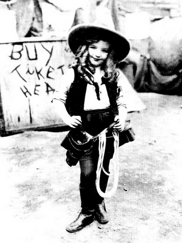 File:Alice comedies wild west show 1924-3.png