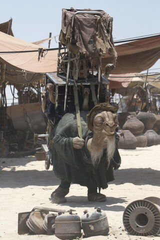 File:TFA-Weird Alien.jpg