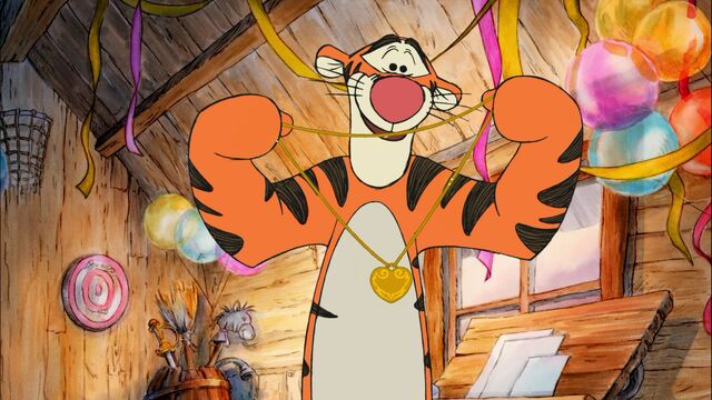 File:Tigger Movie locket .jpg