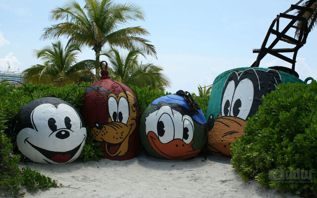 File:Disney-cruise-mount-rustmore.jpg
