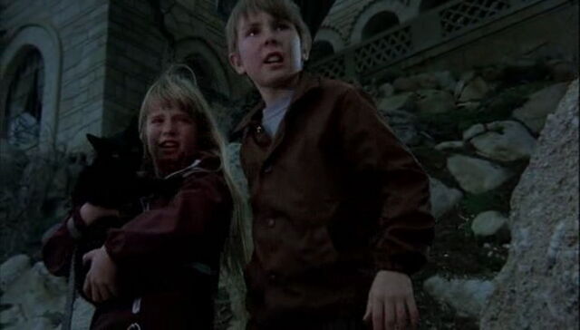 File:Escape-to-witch-mountain-disneyscreencaps.com-4113.jpg