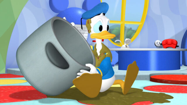 File:Donald covered with soup.jpg