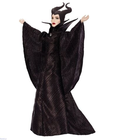 File:Maleficent-(2014)-189.jpg