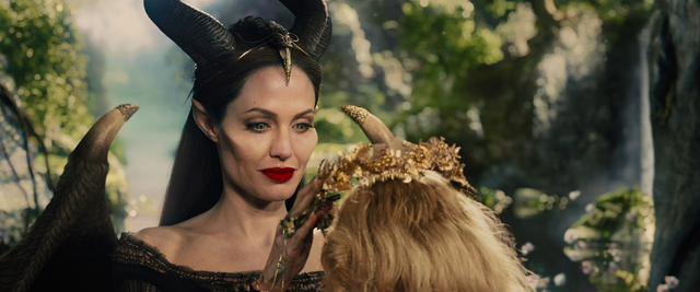 File:Queen-Aurora-1.png