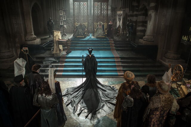 File:Maleficent-(2014)-229.jpg