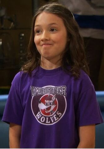 File:Violet Season 2.jpg