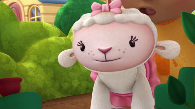 File:Lambie at the bushes.jpg