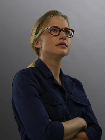 File:Inhumans - Louise.jpg
