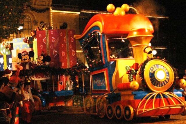 File:Christmas Express 2010 HKDL.jpg