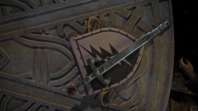 File:Once Upon a Time - 5x02 - The Price - Broken Excalibur.jpg