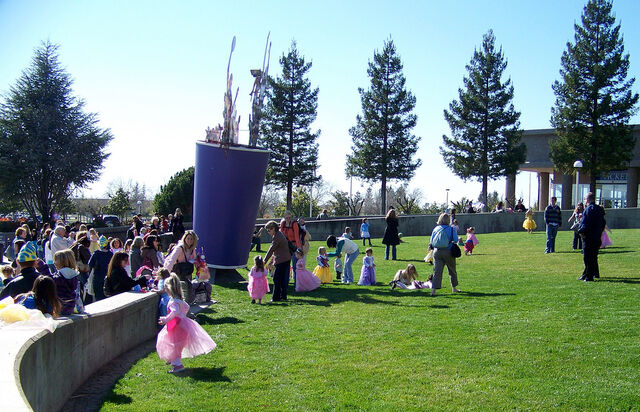 File:2008icewishaudience.jpg