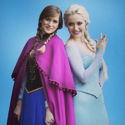 File:Once Upon a Time - Season 4 - Photoshoot - Anna and Elsa 4.jpg