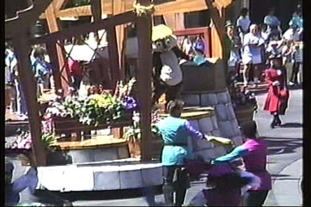 File:SW50thParade7.jpg