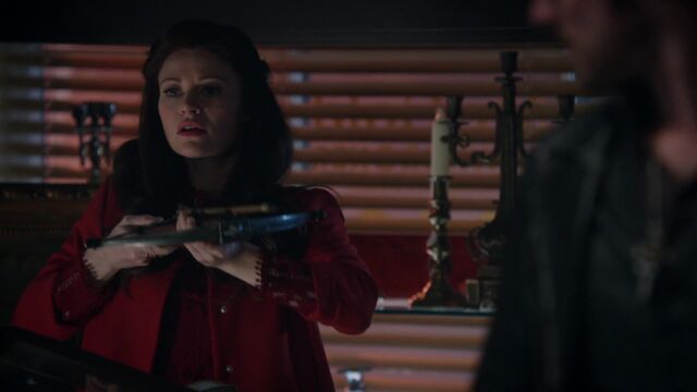 File:Once Upon a Time - 5x08 - Birth - Belle and Crossbow.jpg
