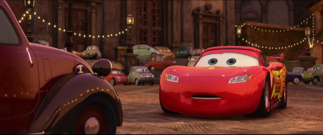File:Cars2-disneyscreencaps.com-6614.jpg