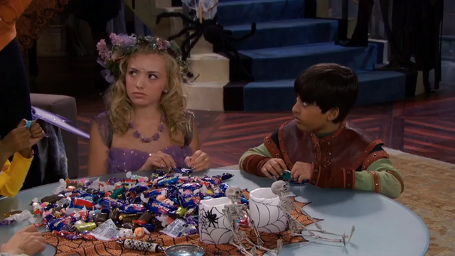 File:Jessie S2E1 24.png