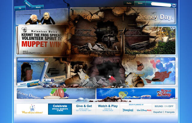 File:Disneyparksgive.com-12.jpg