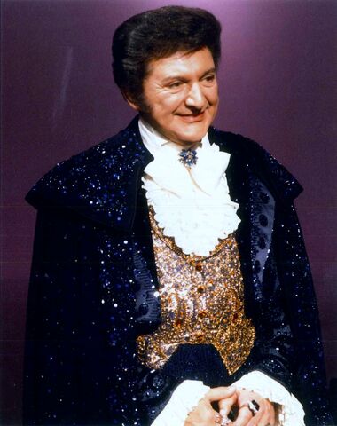 File:Liberace01.jpg