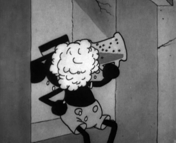 File:MICKEY DRINKS (2).png