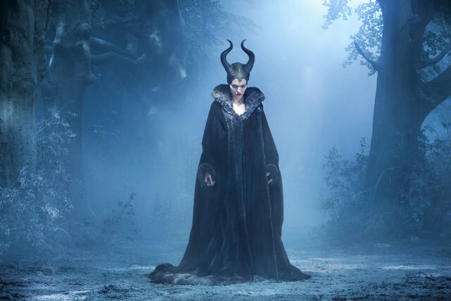 File:Maleficent-(2014)-176.jpg