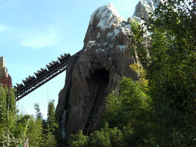 File:Expedition Everest Disney.jpg