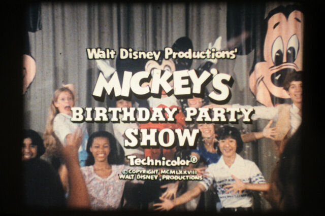File:MickeyTrailer3.jpg